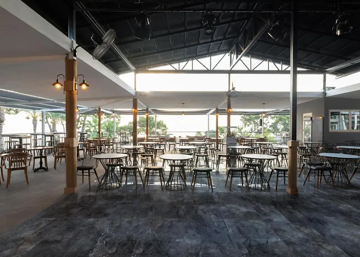 Resort Crystal Aura Aqua Collection Kemer