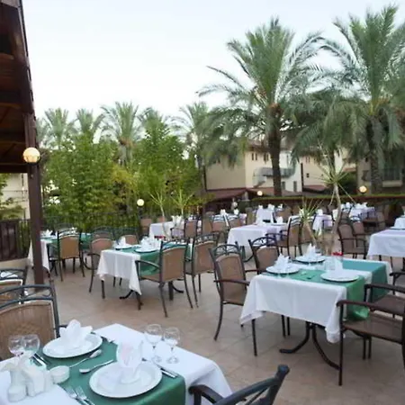 Resort Crystal Aura &