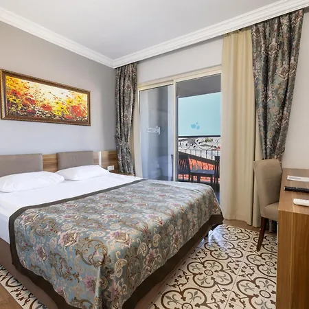 Crystal Aura Aqua Collection Resort Kemer