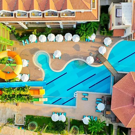 Semesteranläggning (resort) Crystal Aura Aqua Collection 5*