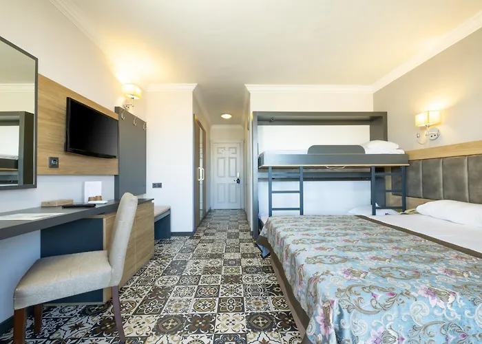 Crystal Aura Aqua Collection 5* Kemer